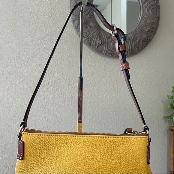 NWOT Dooney & Bourke Pebbled Leather Dandelion Crossbody Purse - Picture 12 of 16